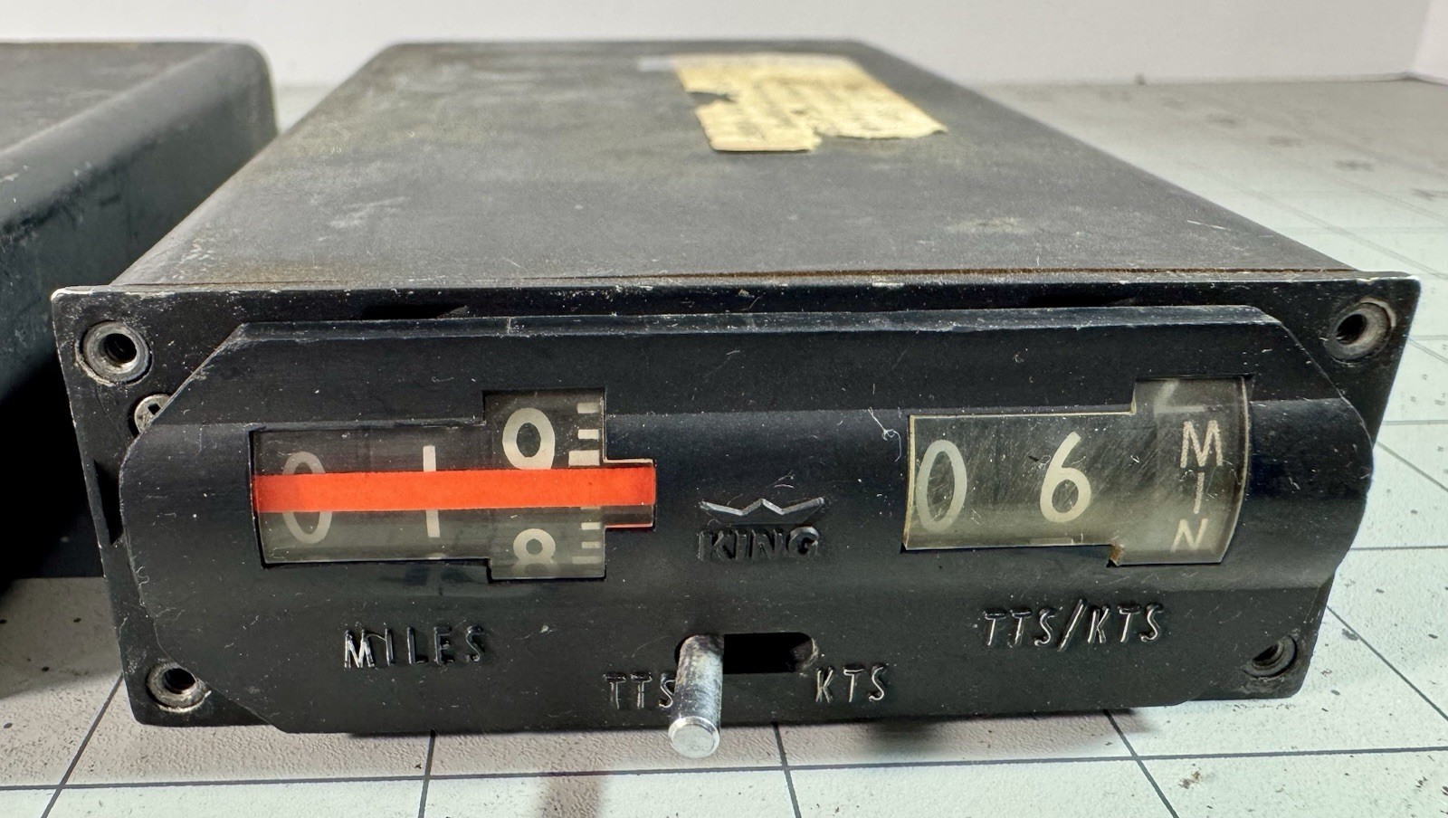 2 x King Aircraft DME Indicator Units - KI265 - LOW START BID!