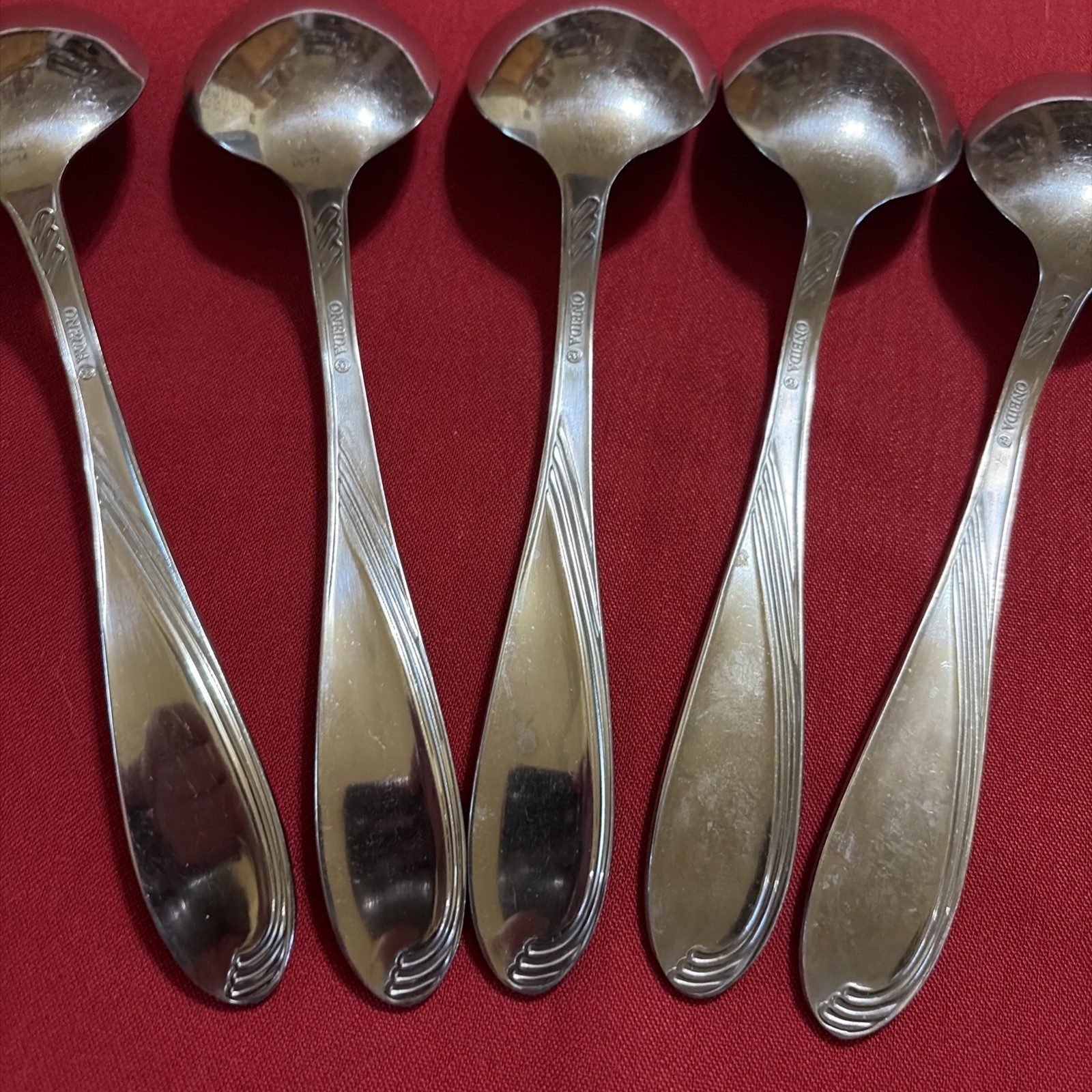5 Oneida Camber Cresta Windswept Scroll Oval Soup Spoons Stainless Flatware 7.25