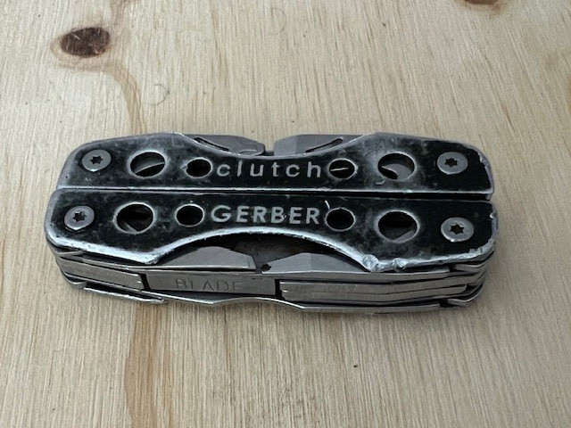 Gerber Shortcut Multi-tool w/ Black Handles Pliers Keychain — Great condition