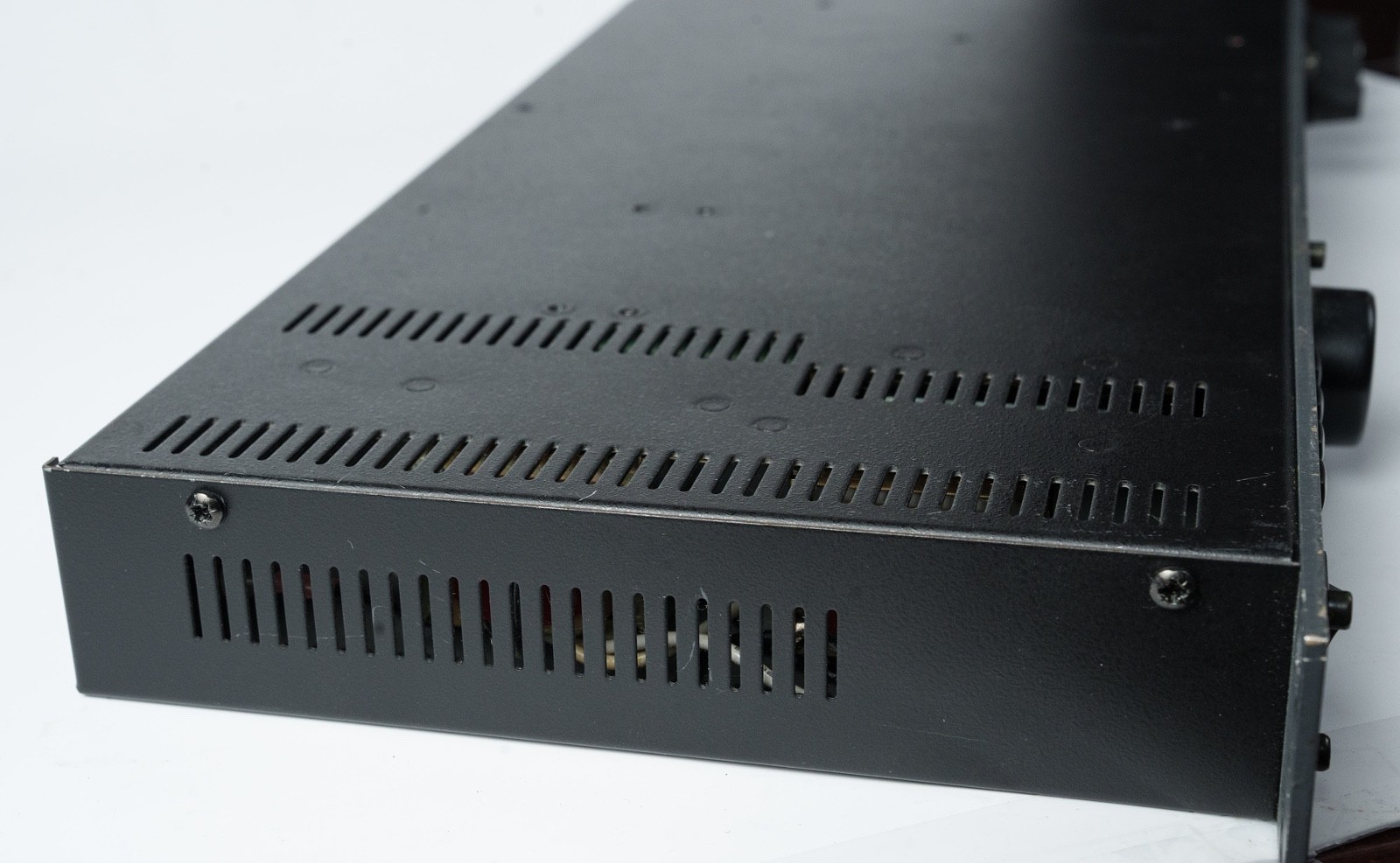 dbx DDP Digital Dynamics Processor Rack-Mountable Multi-Effects Compression EQ