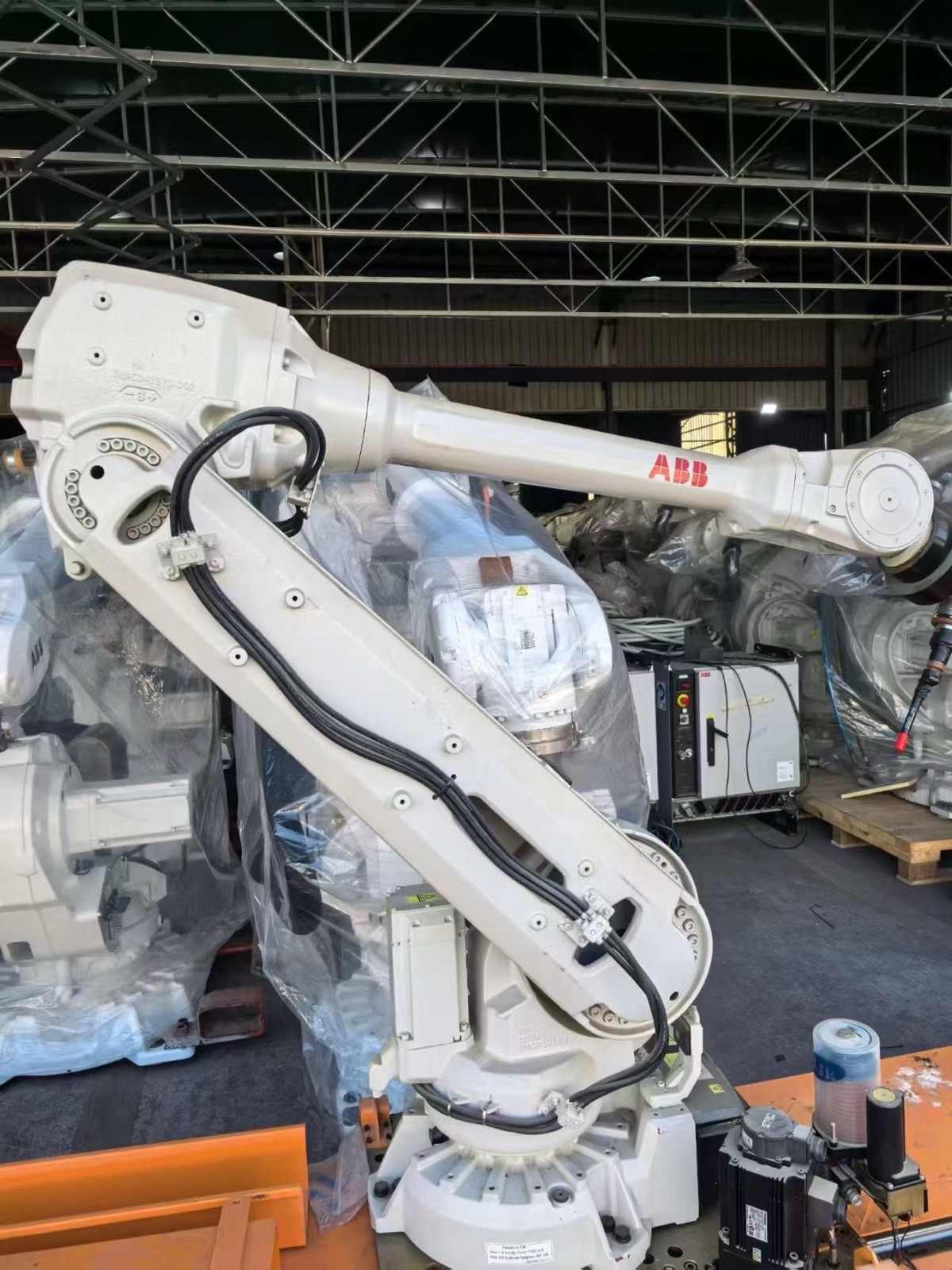 ABB IRB 4600-40/2.55 Robot – 9 Hours, 2021, Excellent Condition