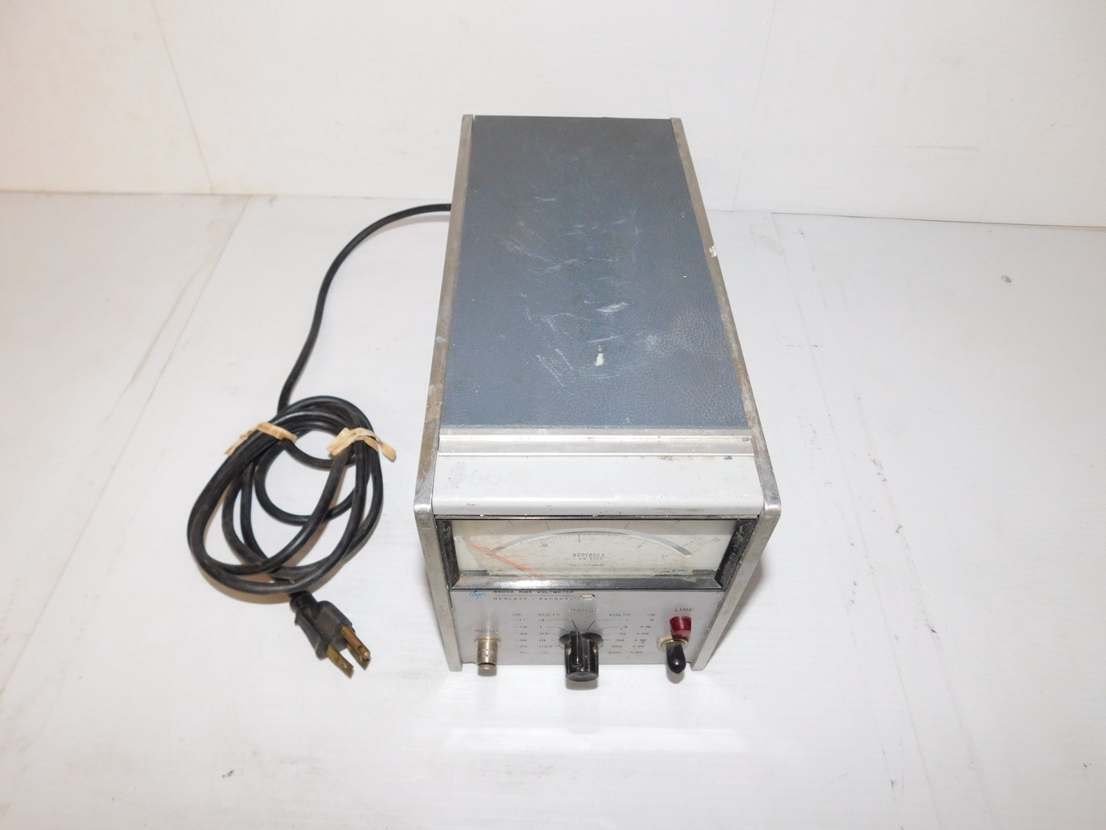 HEWLETT PACKARD HP 3400A RMS VOLTMETER (DPA61)