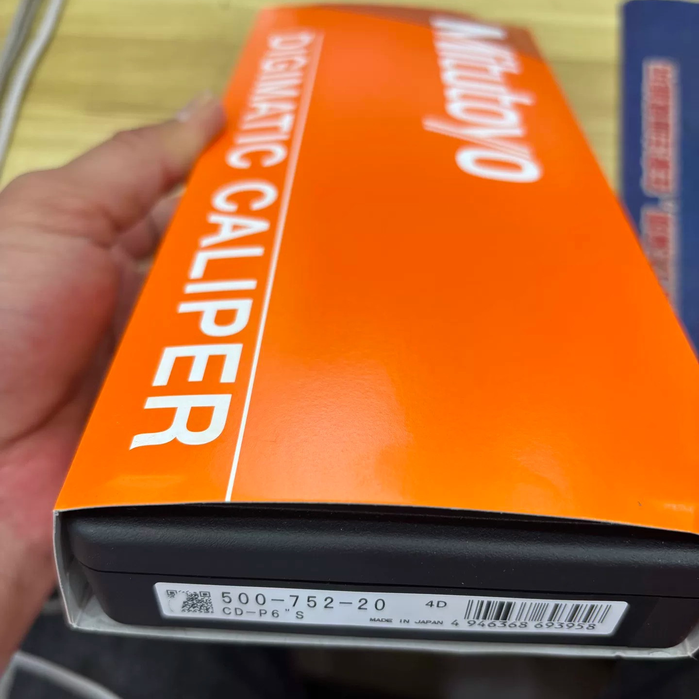 1 PC NEW Mitutoyo 500-752-20 Digital Caliper