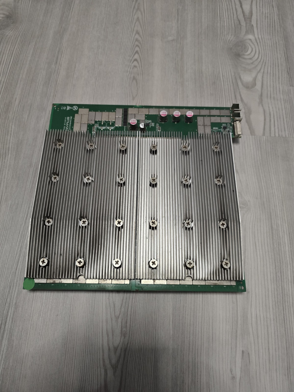 Bitmain Antminer S19 Pro Hashboard 110TH/s ( Error - 0 Asic - Parts )