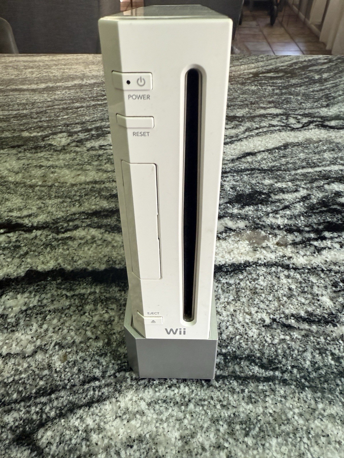 Used Wii Console With 12 Games & Extra