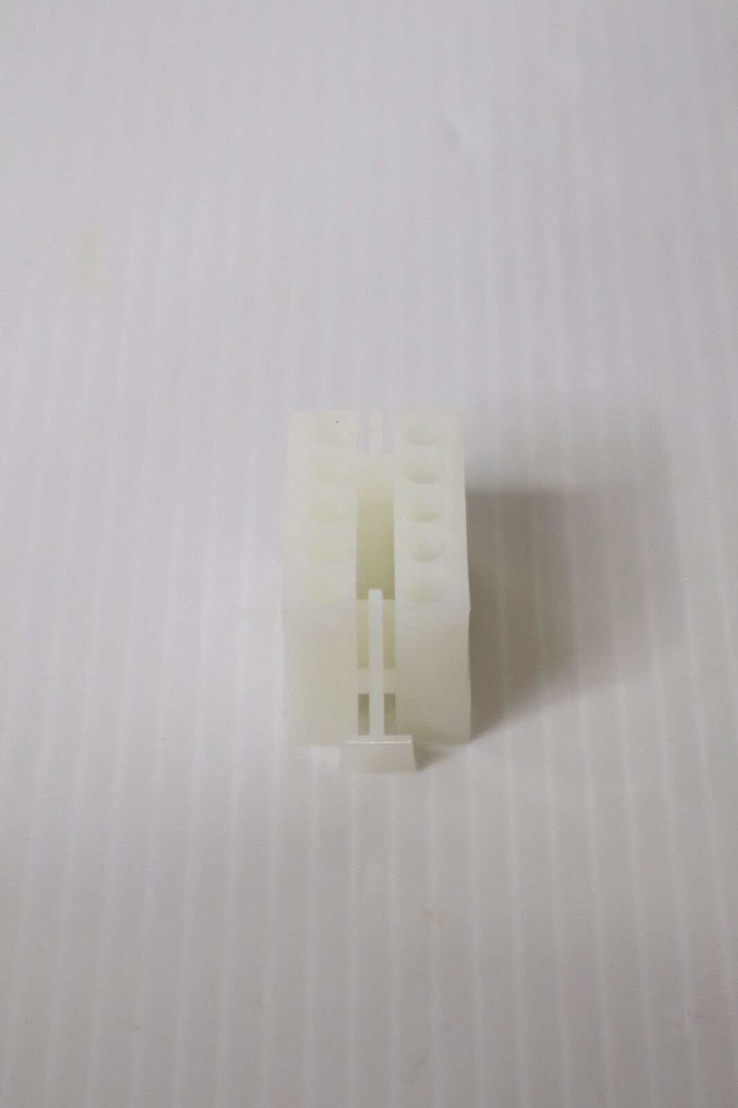 1-480285-0 Connector Housing - NEW