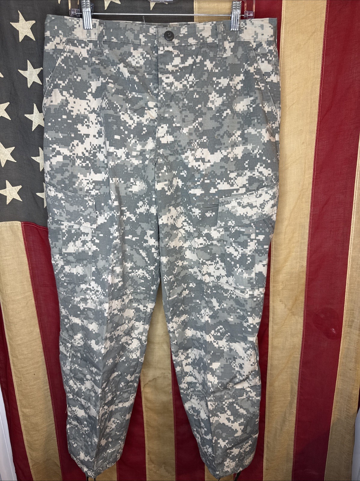 Medium Short - Army Combat Pants ACU Digital Camo USGI 5652