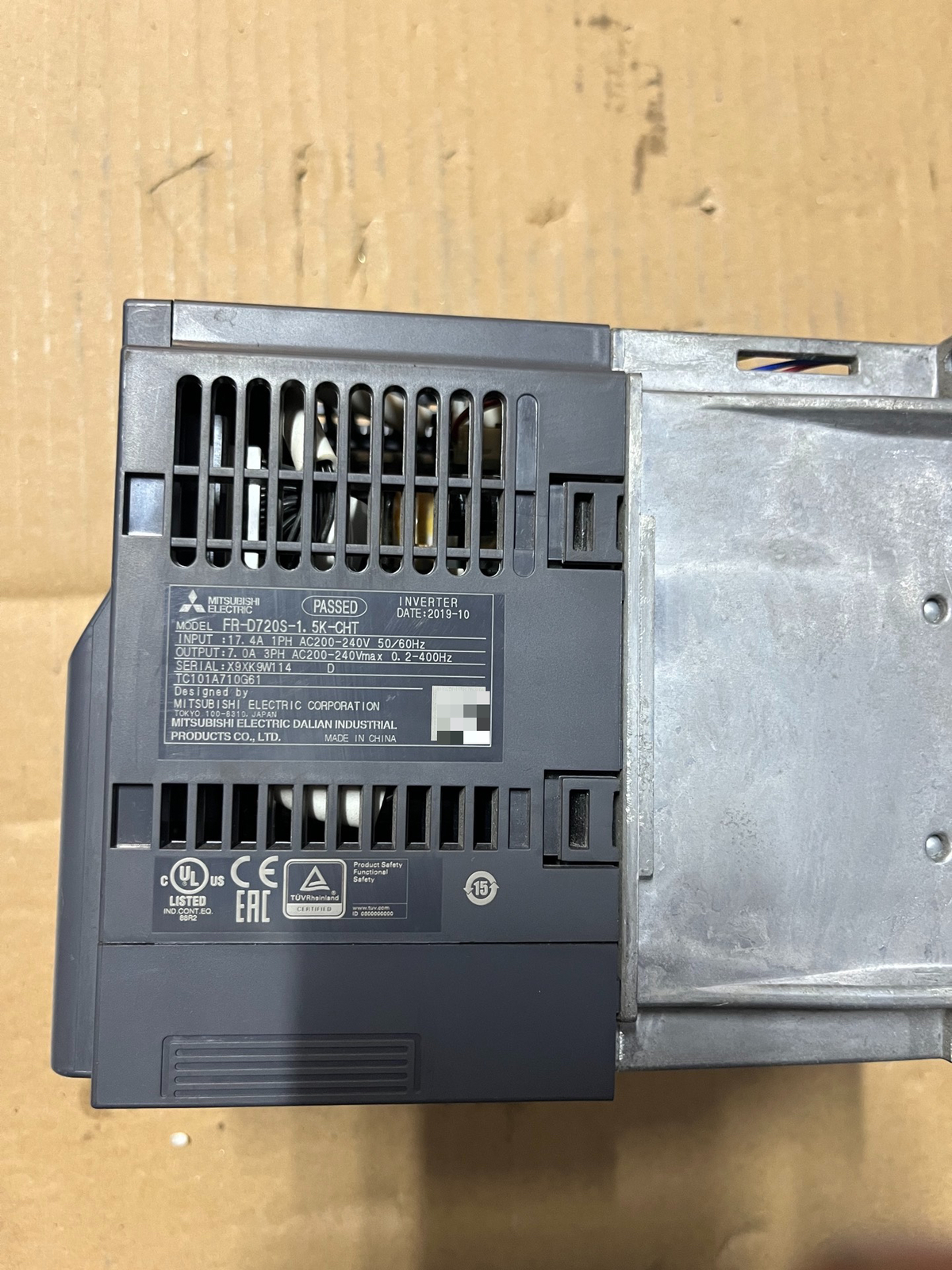 One FR-D720S-1.5K-CHT Mitsubishi inverter used  Welcome counteroffer