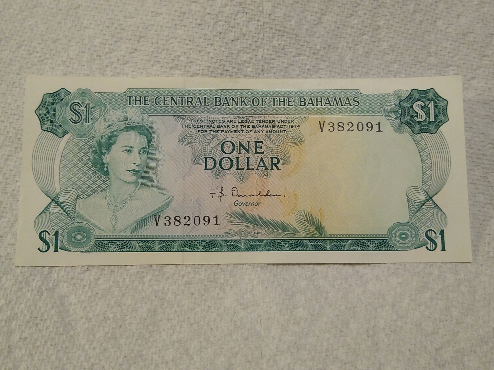 1974 Bahamas  One Dollar  Banknote... UNC