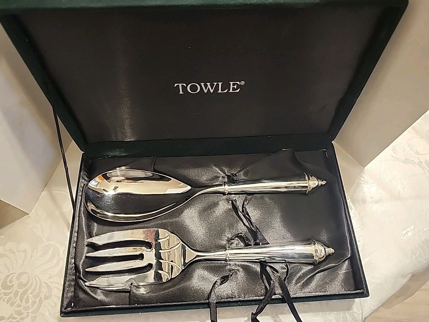 Towle Silversmiths 2 Piece Serving Set NEW w/ Gift Or Storage Box - 10” Read