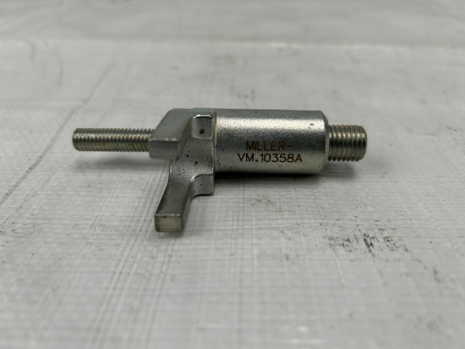 Miller Tools 14-19 RAM Cherokee 3.0L Diesel Fuel Injector Puller Tool VM.10358A