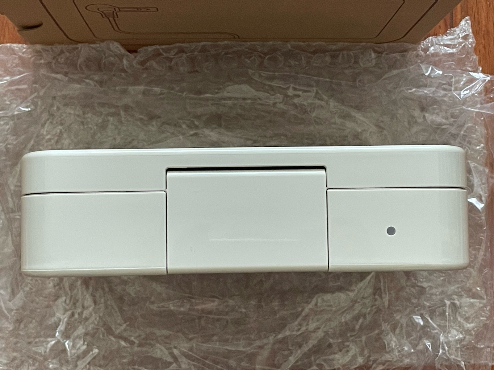 Muji smartphone speaker splash proof