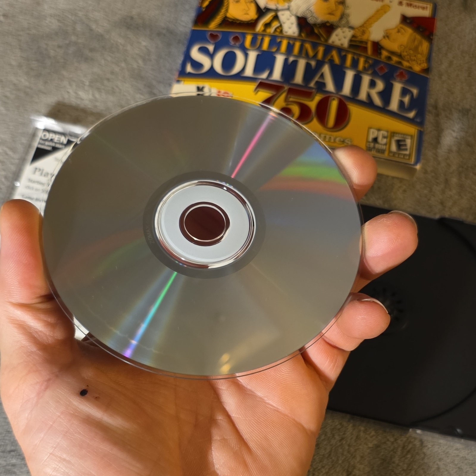 ValuSoft Ultimate Solitaire 750 PC CD-ROM Card Game Windows 98/Me/XP