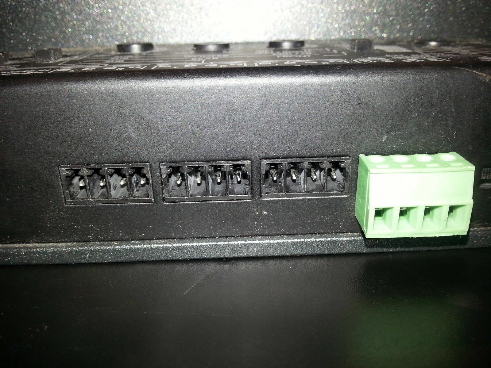 4-Pin Processor / High Level Input / Power DC / Remote Plug MiniDSP Mini DSP