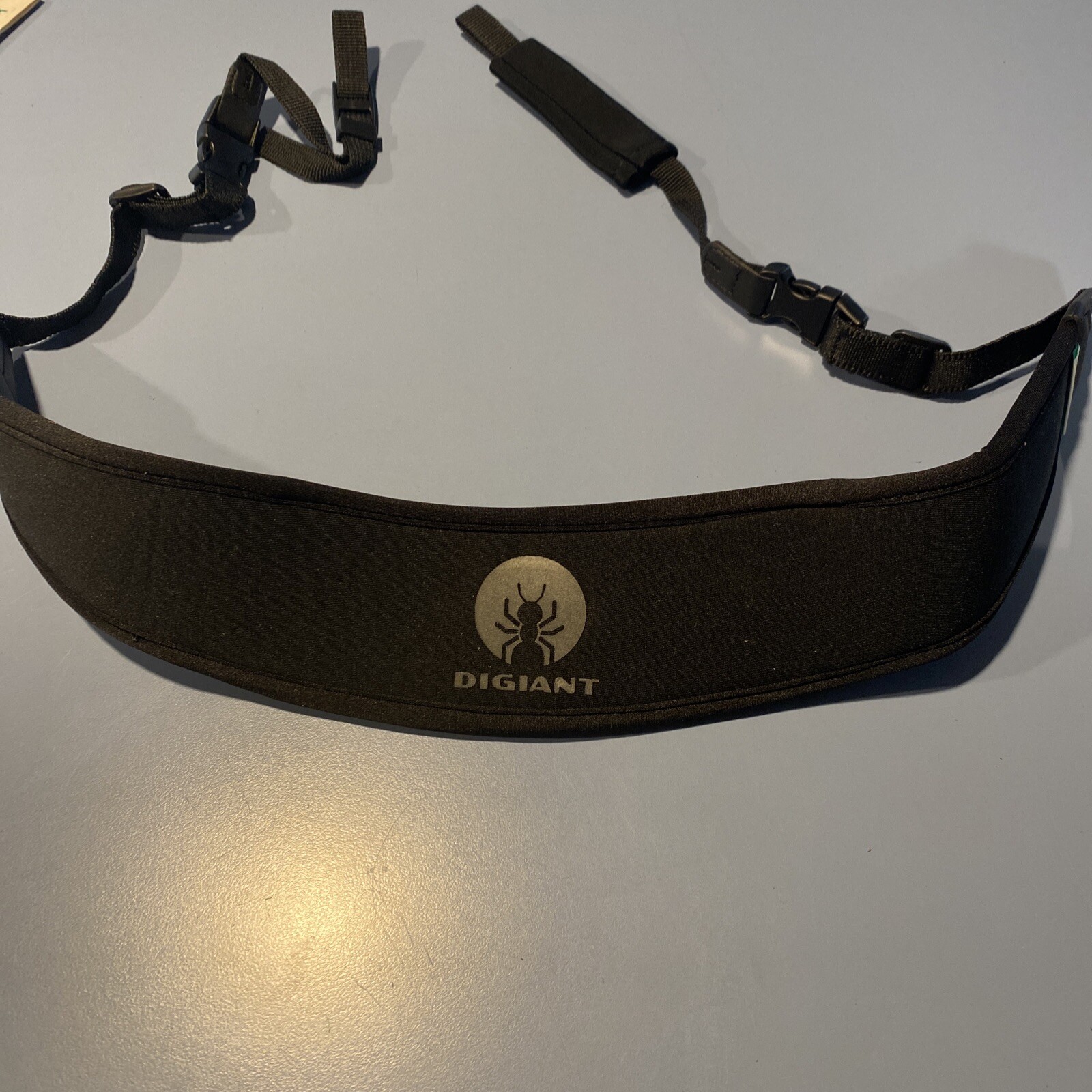 Digiant Camera Strap.  Air Cushion Anti Slip