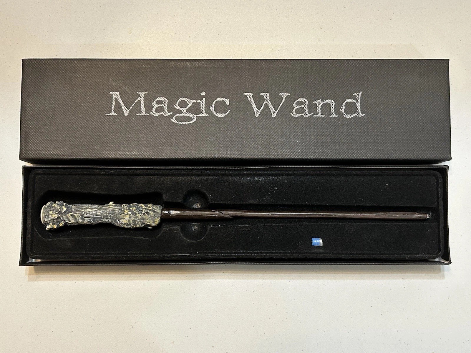 HARRY POTTER MAGIC WAND LIGHT UP COSPLAY COSTUME PROP COLLECTIONS MINT RARE
