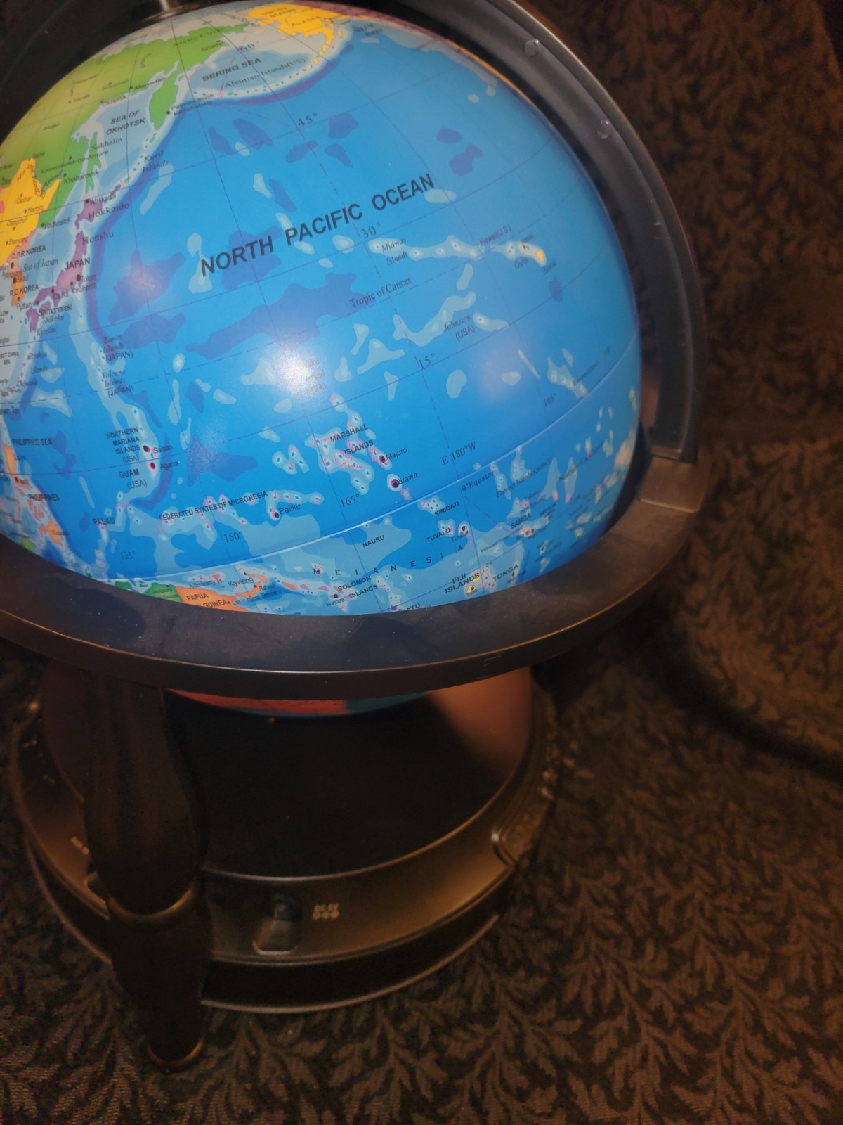 Akai Bluetooth Speaker with a Rotating Globe Model GLU703BT