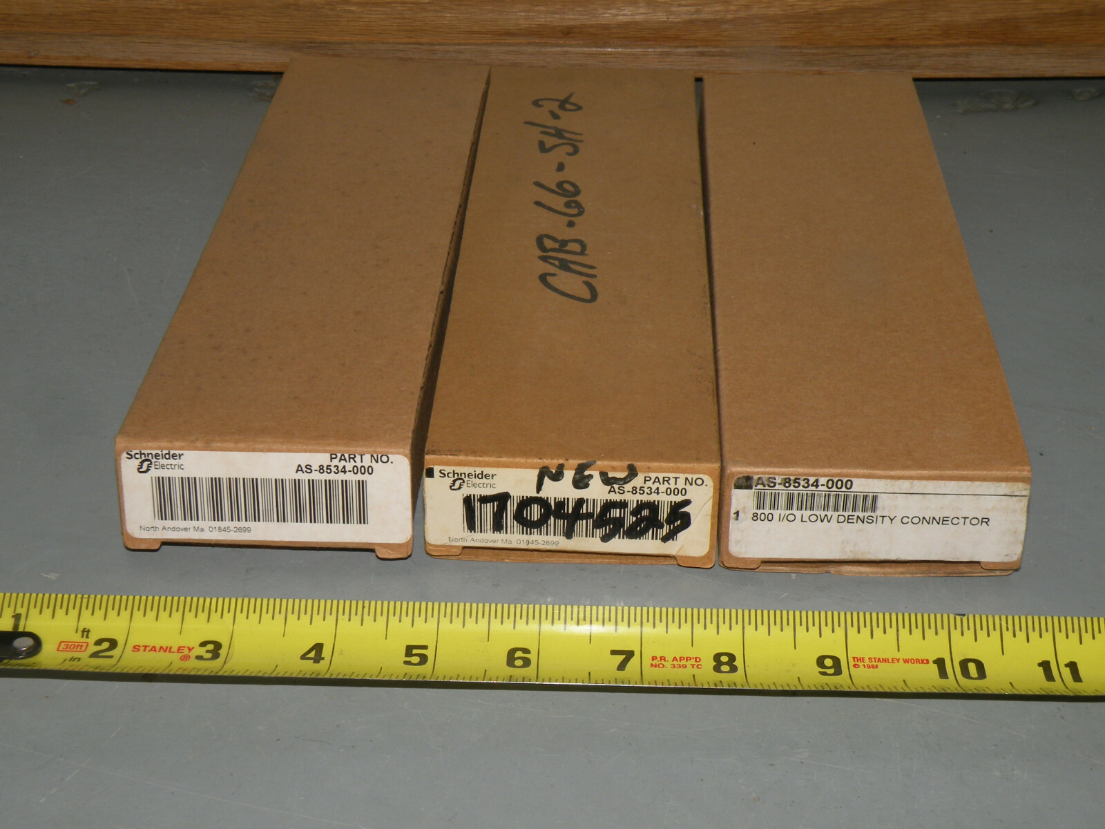(1) Schneider Modicon High-/Low-Density Connector AS-8534-000