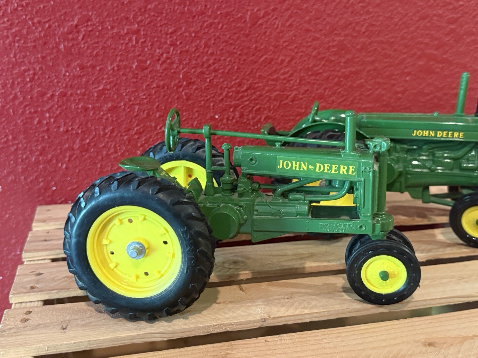 Ertl  1:16 Scale John Deere Model AR & Narrow Front Tractors Diecast (2)