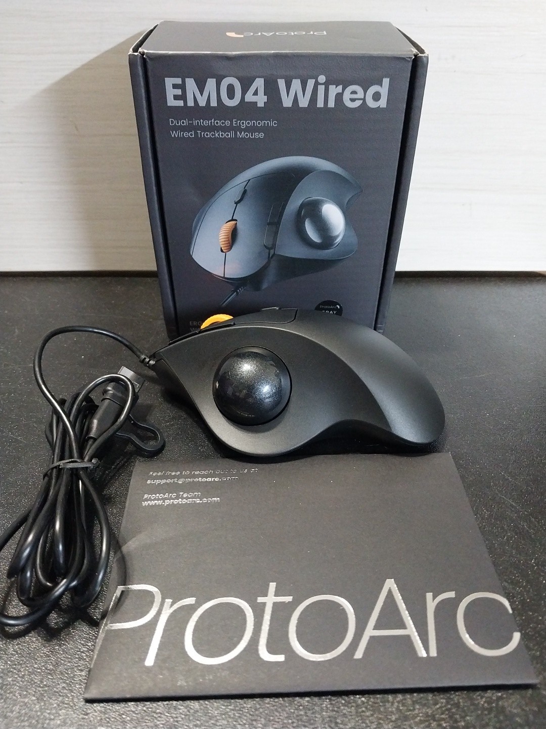 ProtoArc EM04 Wired Ergonomic Trackball Mouse Adjustable DPI, USB & USB-C