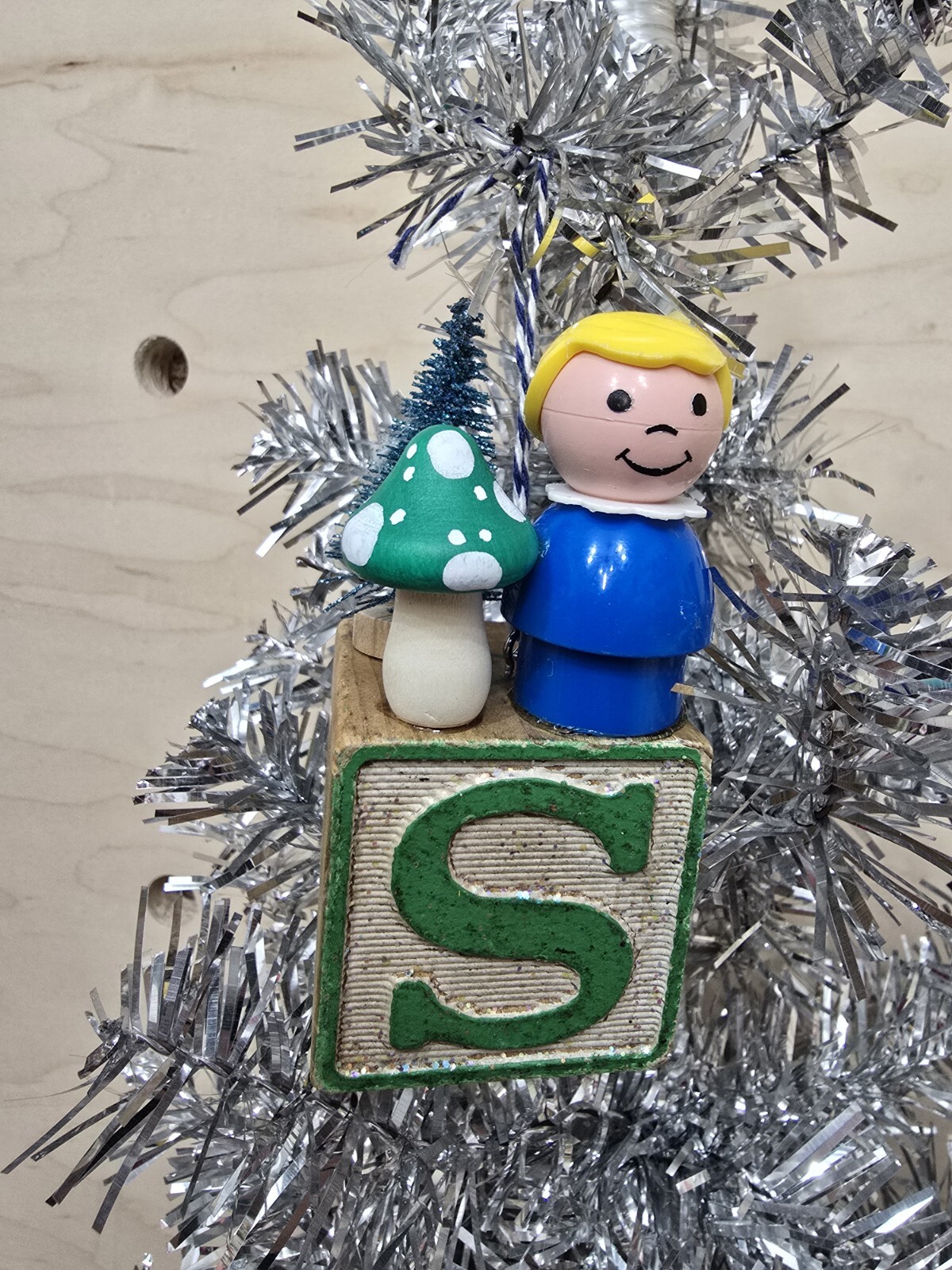 Vintage building block  Fisher Price Little People Christmas Ornament Letter S