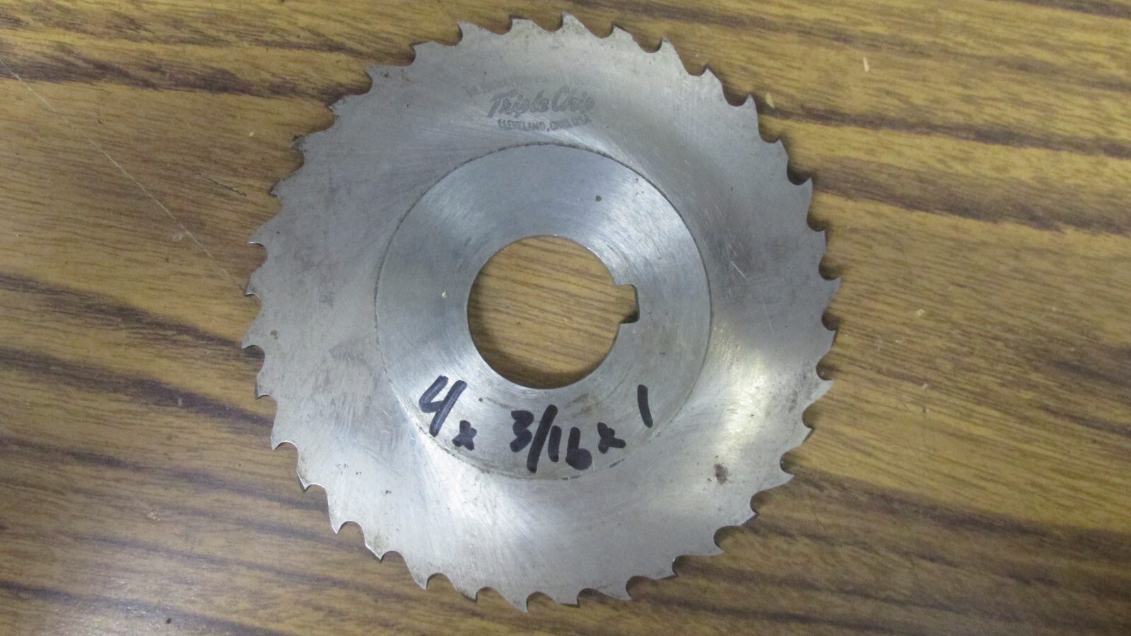 Triple Chip 4.0" x 3/16" x 1.0"  HS Slitting Saw