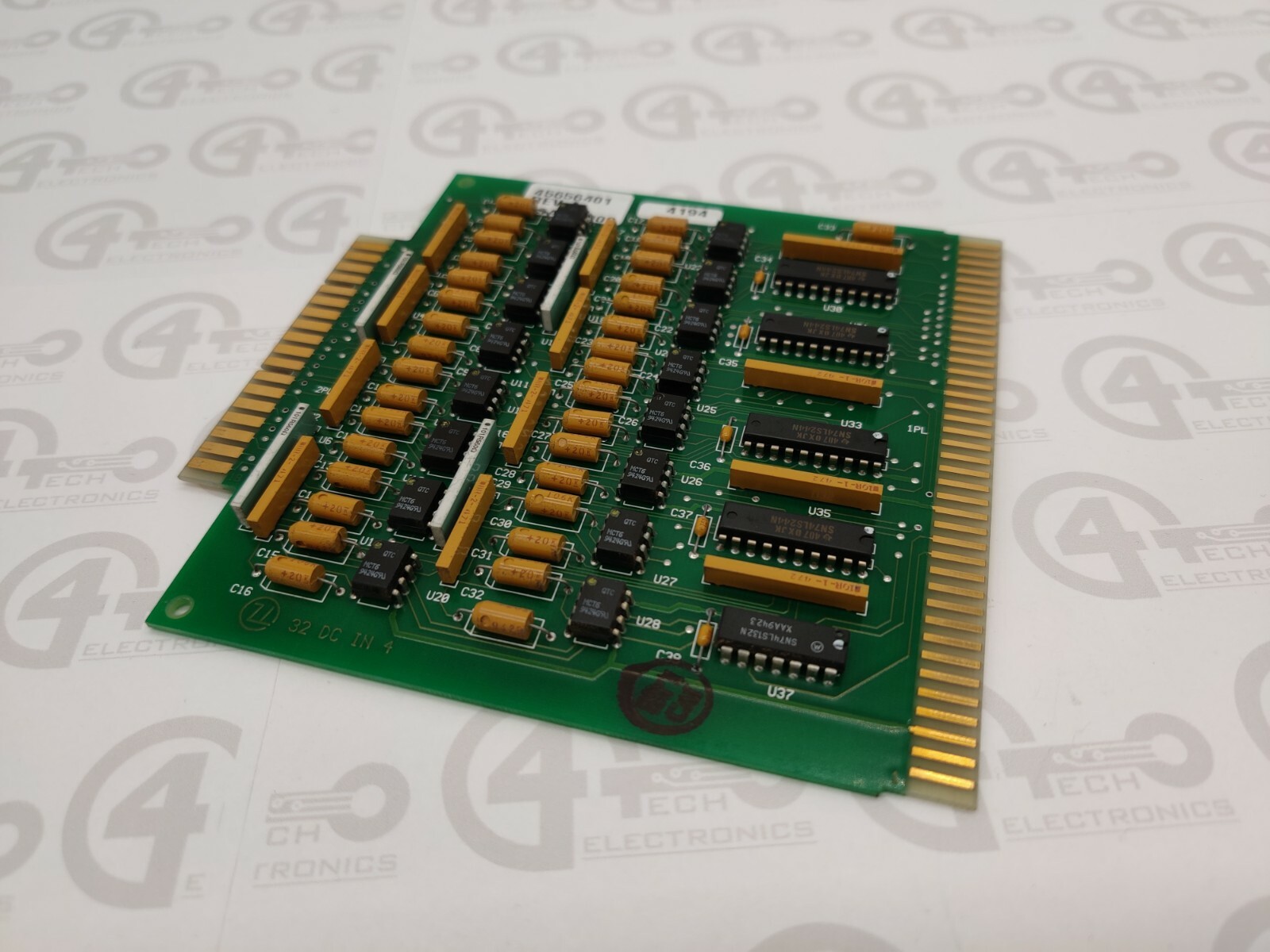 Universal Instruments 32 DC In 4 45656401