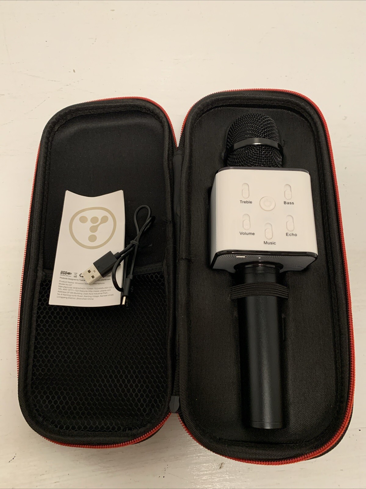 Karaoke Pro Wireless Microphone & Speaker With Case. Music Party Singing Fun