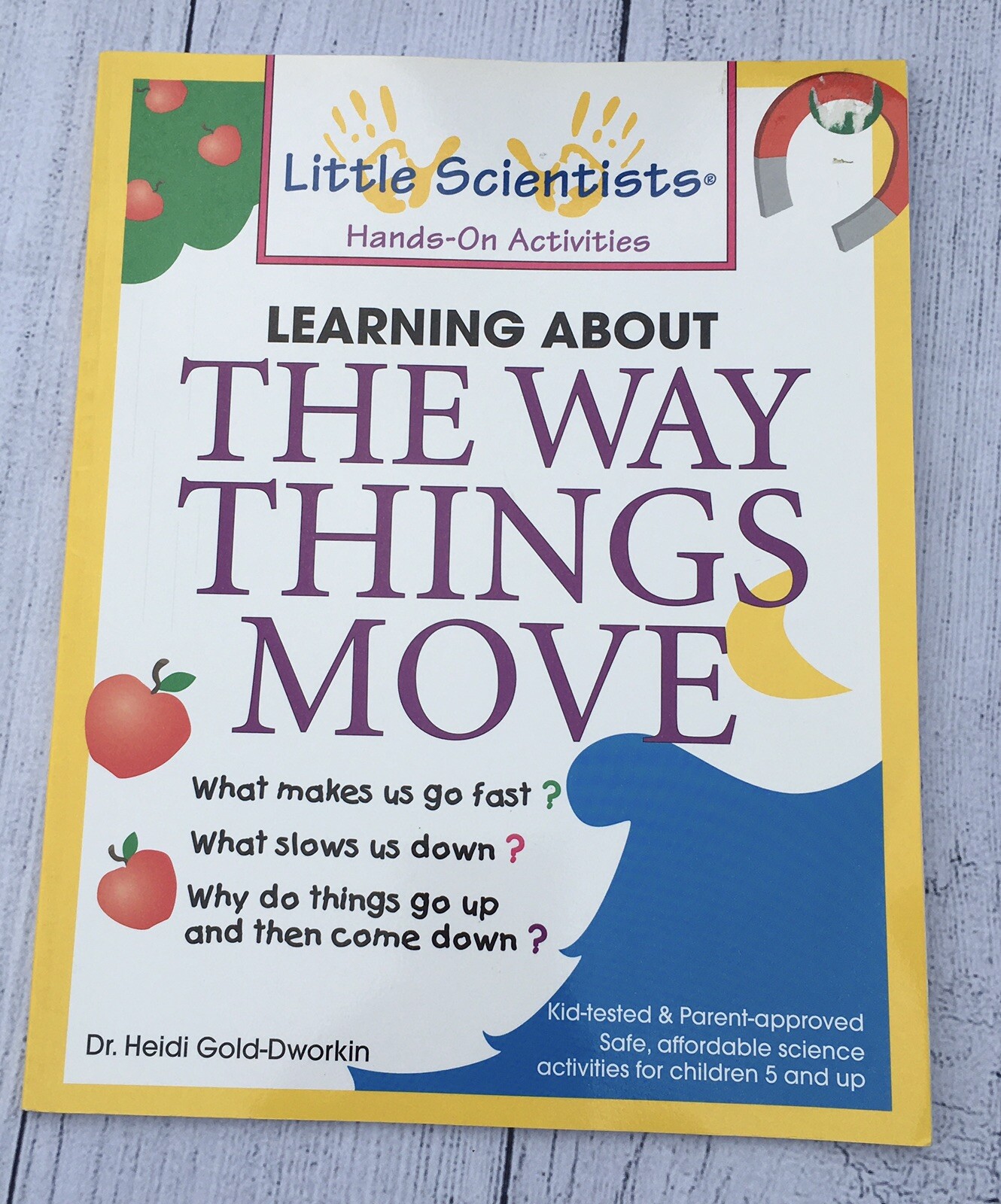 Little Scientists Hands-On Activities: The Way Things Move (Paperback)