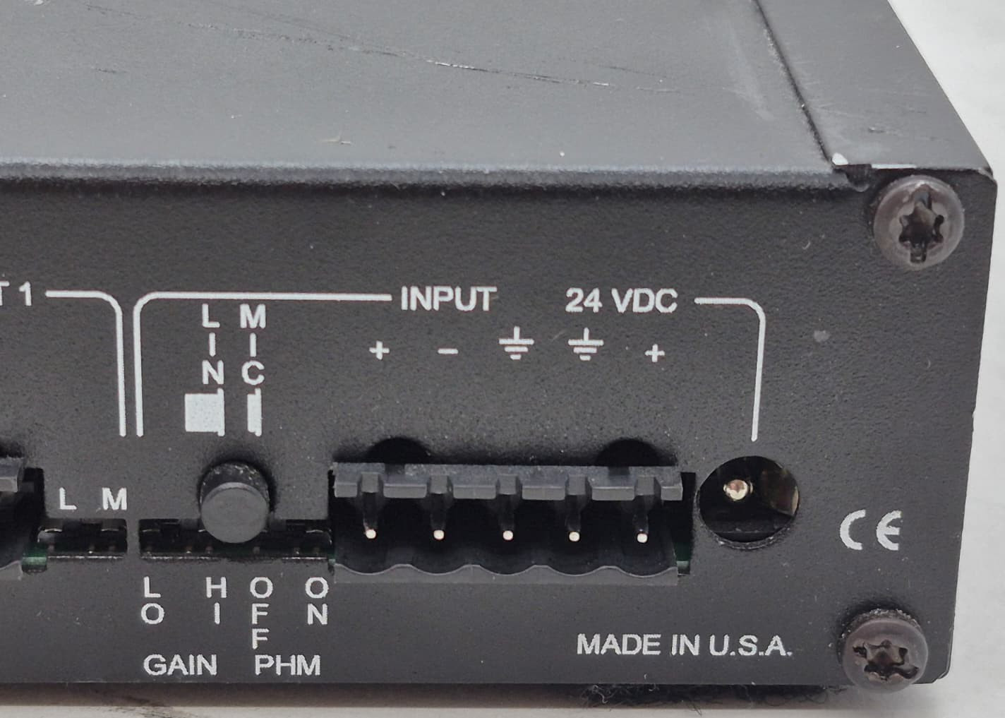 RDL RU-MLD4 Mic/Line Distribution Amplifier - One Input, Four Output