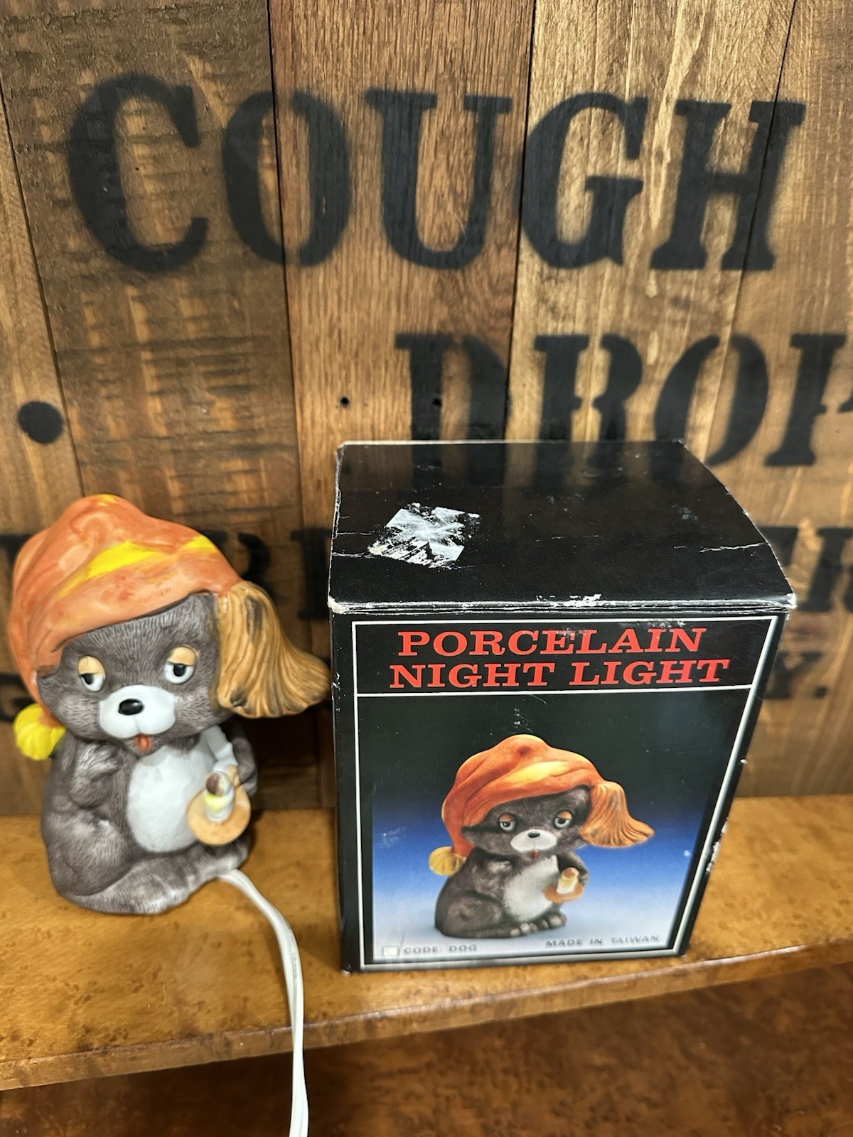 VTG. Night Light Ceramic Piece With Original Box
