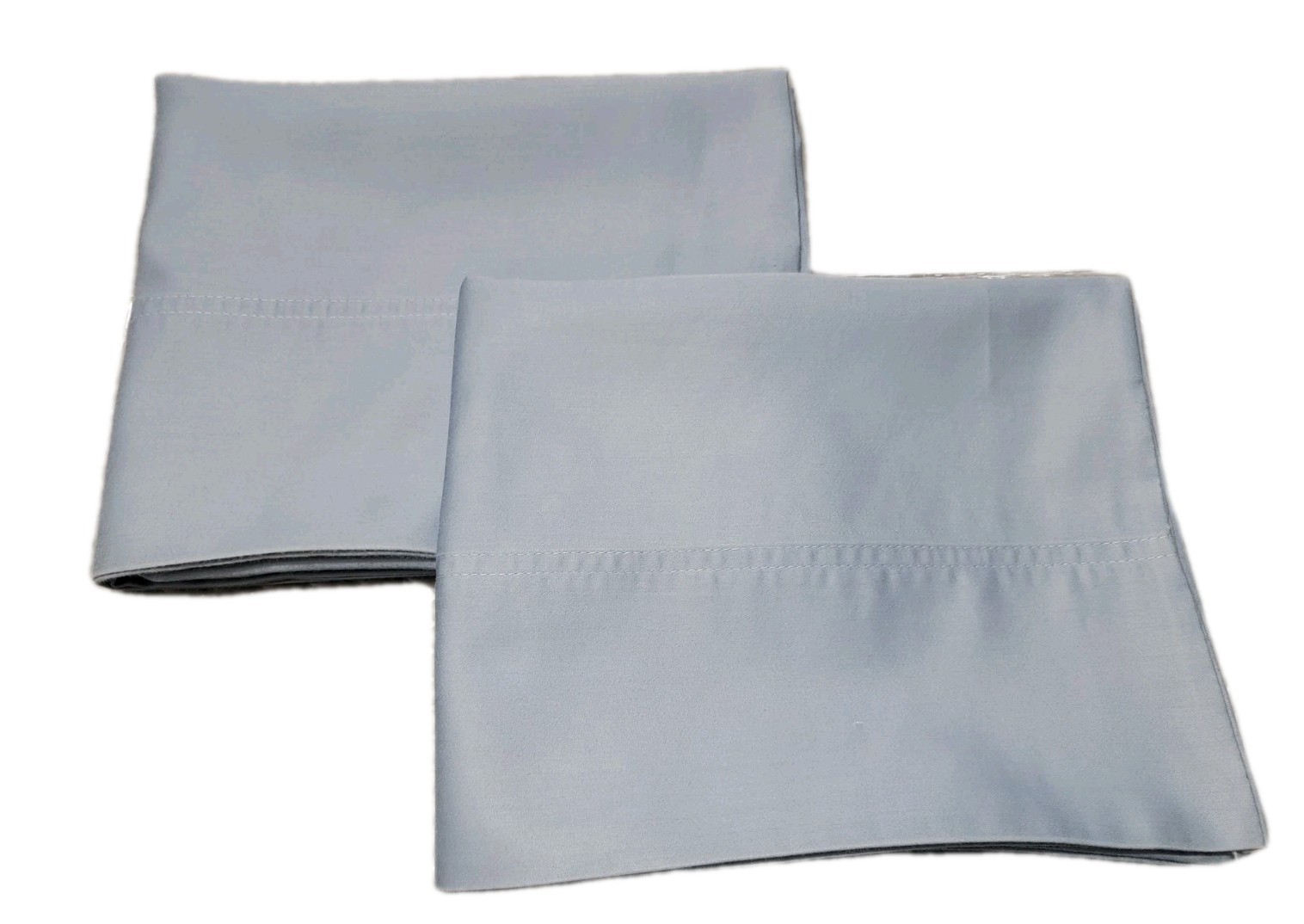 Set of 2 Country Blue Pillowcases By Hotel Style.  20 X 31 Queen