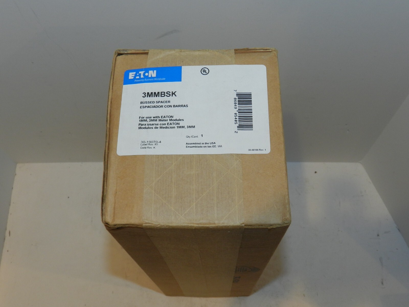 Eaton 3MMBSK Bussed Spacer For Stacks 1200A Right Hand Side, Copper, EUSERC NEW