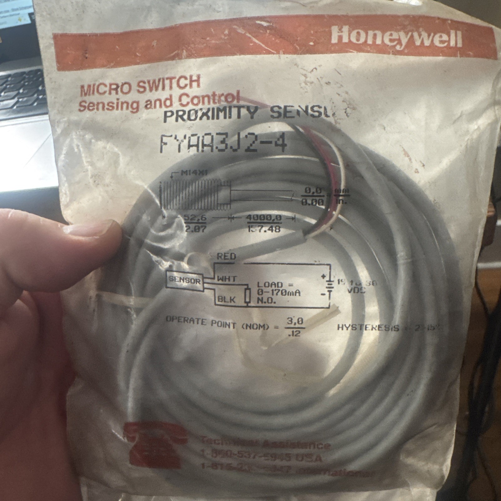 New HONEYWELL FYAA3J2-4 Proximity Sensor  Part Fast Free Shipping