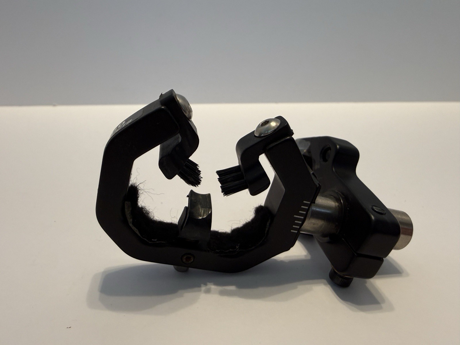 NAP Quicktune 360 Capture Arrow Rest Right Hand Black Great Condition