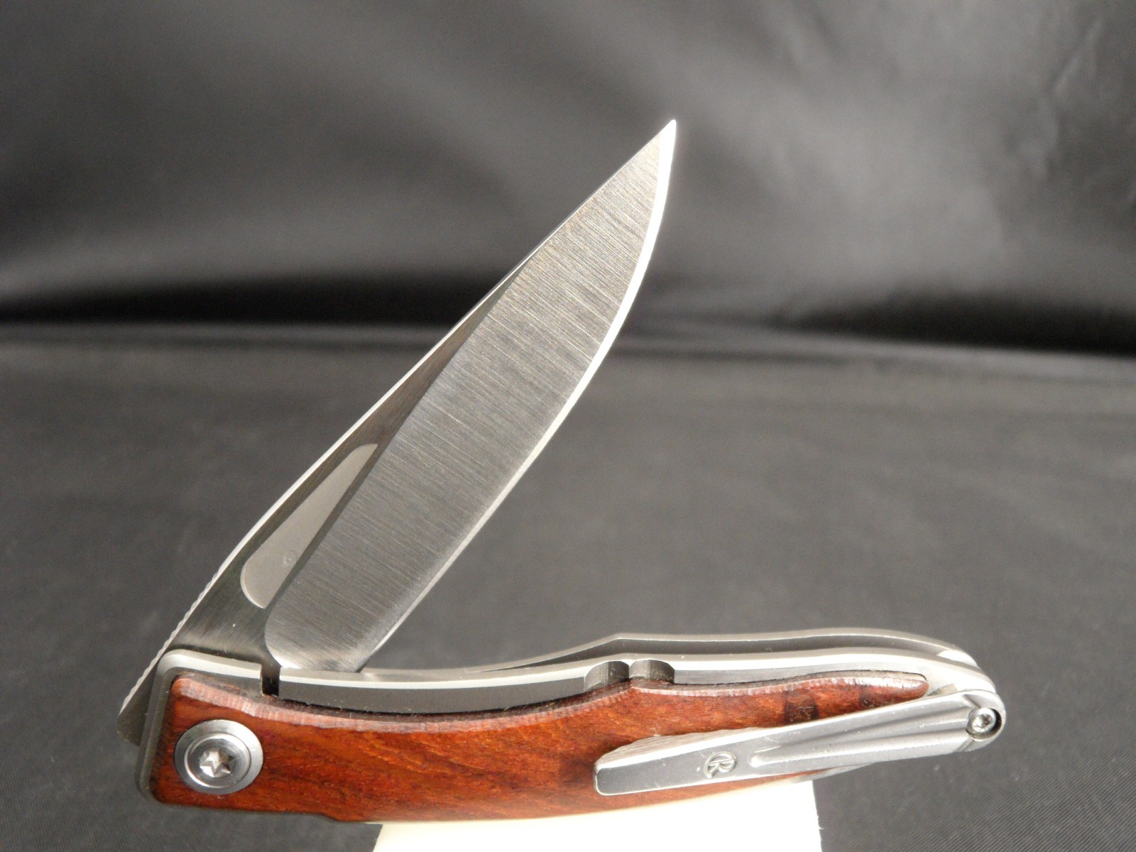 Stylish Folding Pocket Knife Stainless steel and Wood Sides w- old Spyderco Box
