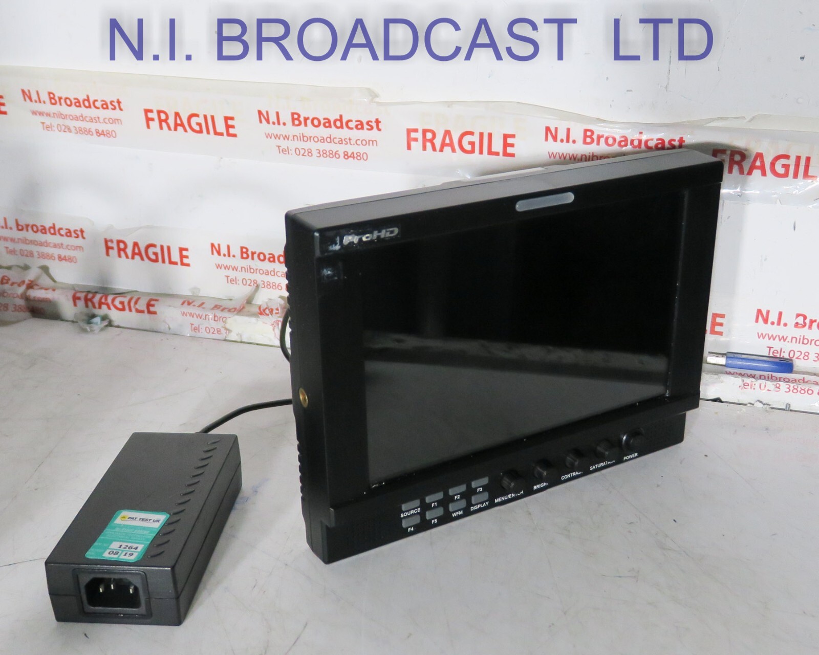 JVC 9inch 3G / HD pro HD dt-x92f (full 1920x1080 resolution) field monitor (12v)