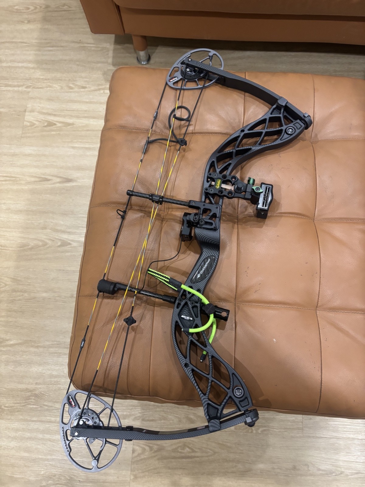 Diamond Archery Deploy SB Carbon Compound Bow Package & Trophy Ridge Accessories
