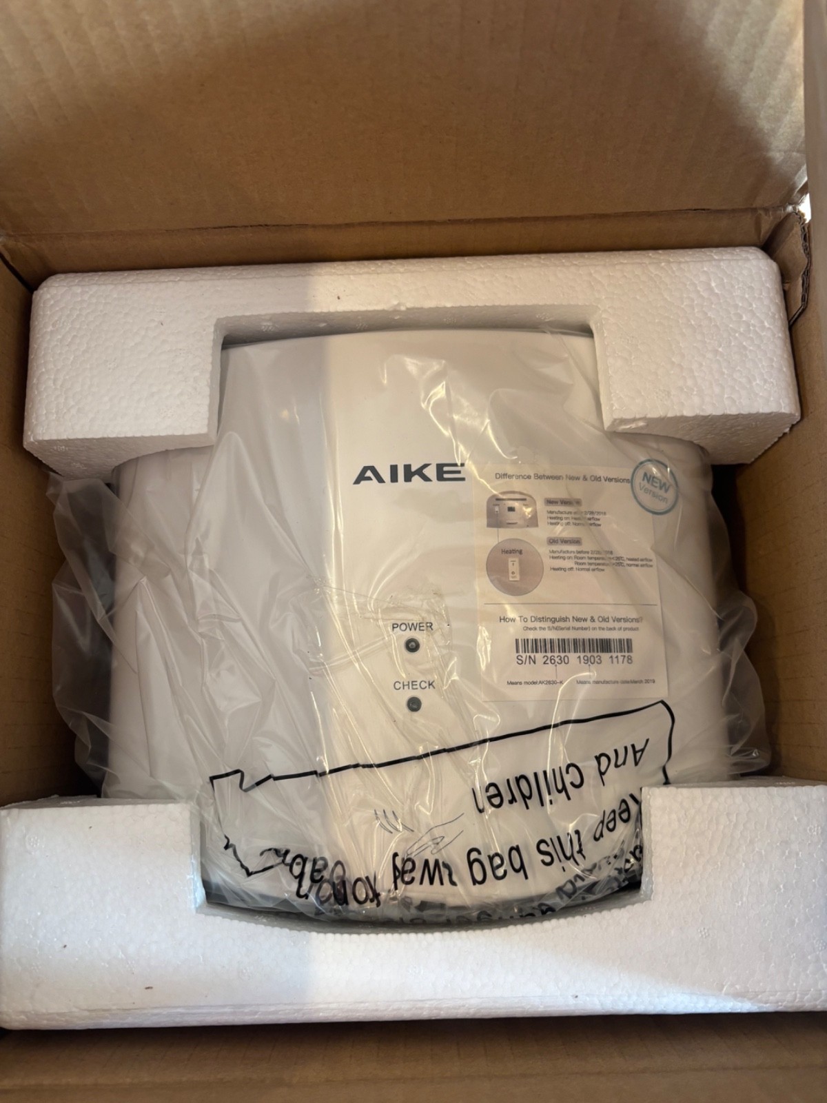 AIKE AK2630 Compact Hand Dryer 1400W – 110V White Air Wiper, 2-Pin Plug
