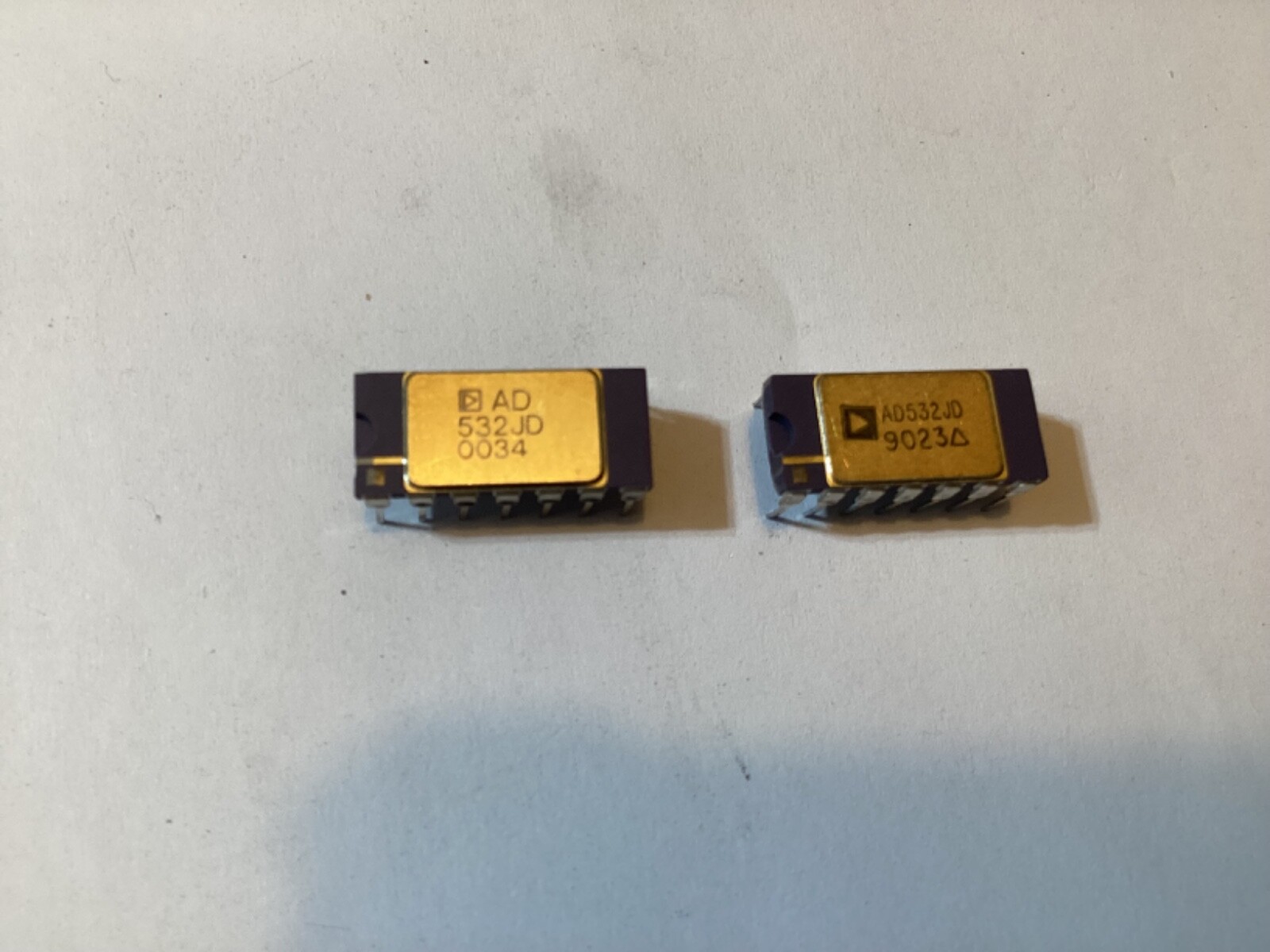 Analog Devices AD532JD Analog Multiplier/Divider 14-Pin