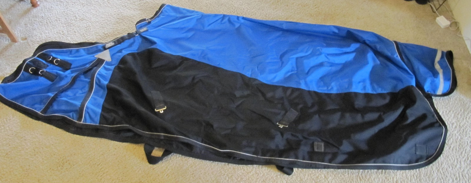 92" Schneiders BIG FELLA ArmorFlex Warrior V-Free Fit Lightweight Turnout Sheet
