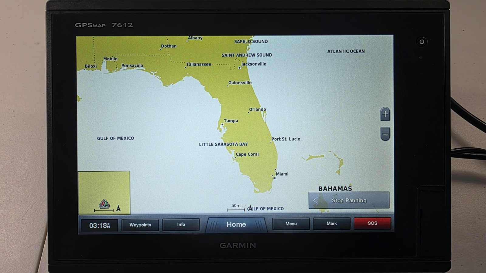 Garmin GPSMAP 7612 Chartplotter Fishfinder Touchscreen w/ Mount & Cable Tested