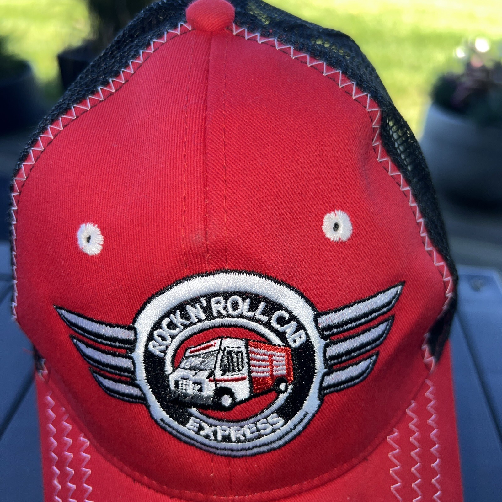 Snap on Tools Rock & Roll Cab Express Red Black Trucker Hat Cap Unique Topstitch