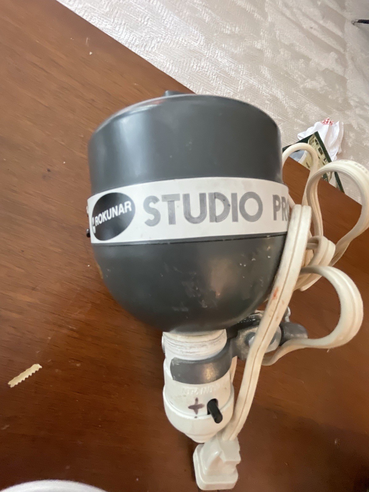 Rokunar Studio Pro AC Strobe Model 100 Strobe working