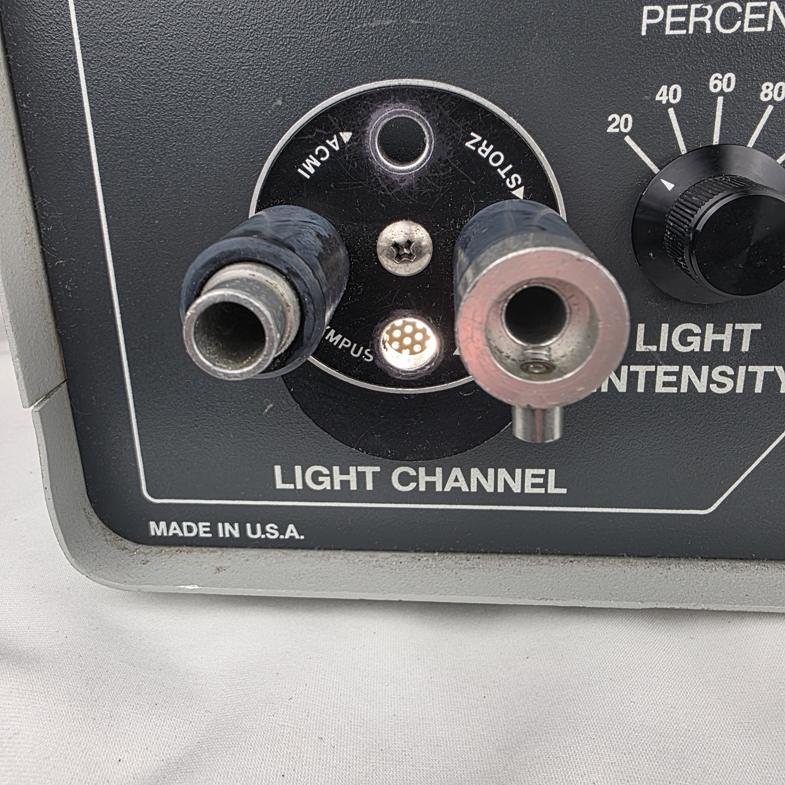 LUXTEC FIBEROPTICS HIGH INTENSITY XENON 1900 LIGHT SOURCE S/N 0960791