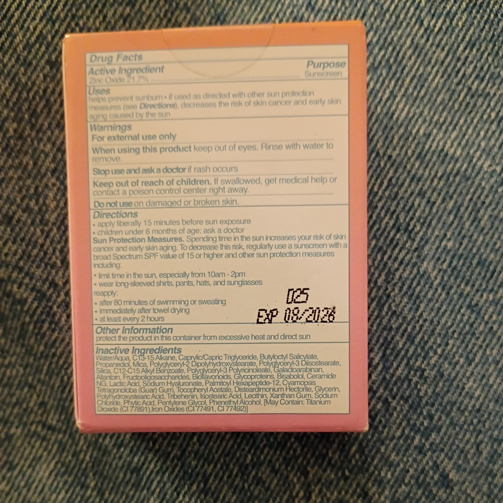 Kosas DreamBeam Comfy Smooth Sunscreen SPF 40 size 15ml