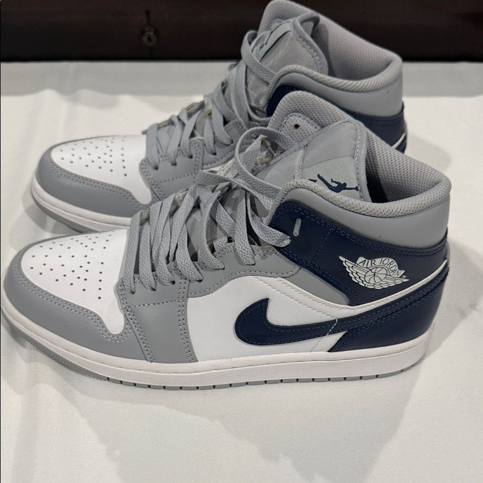 Nike Men's Gray and White Sneakers