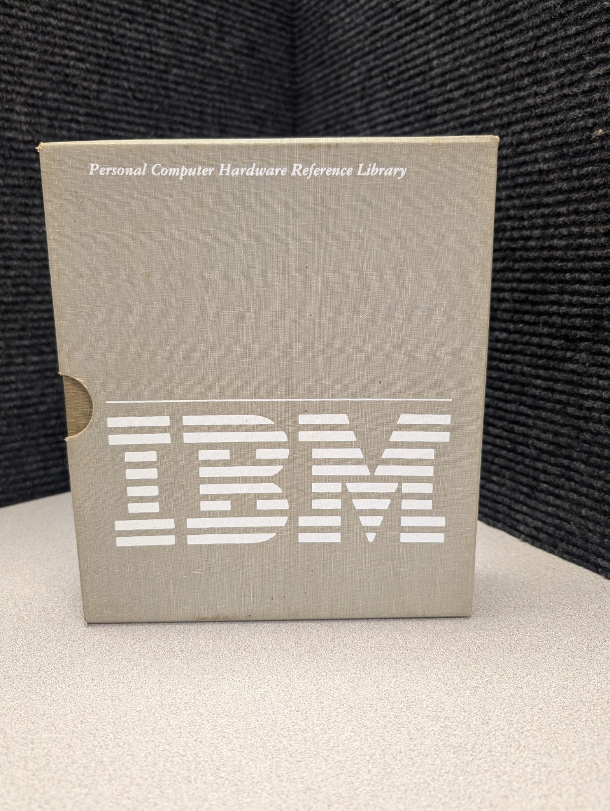 Vintage IBM PC BASIC by Microsoft Manual & Binder Slipcase 6025010 1981 1982