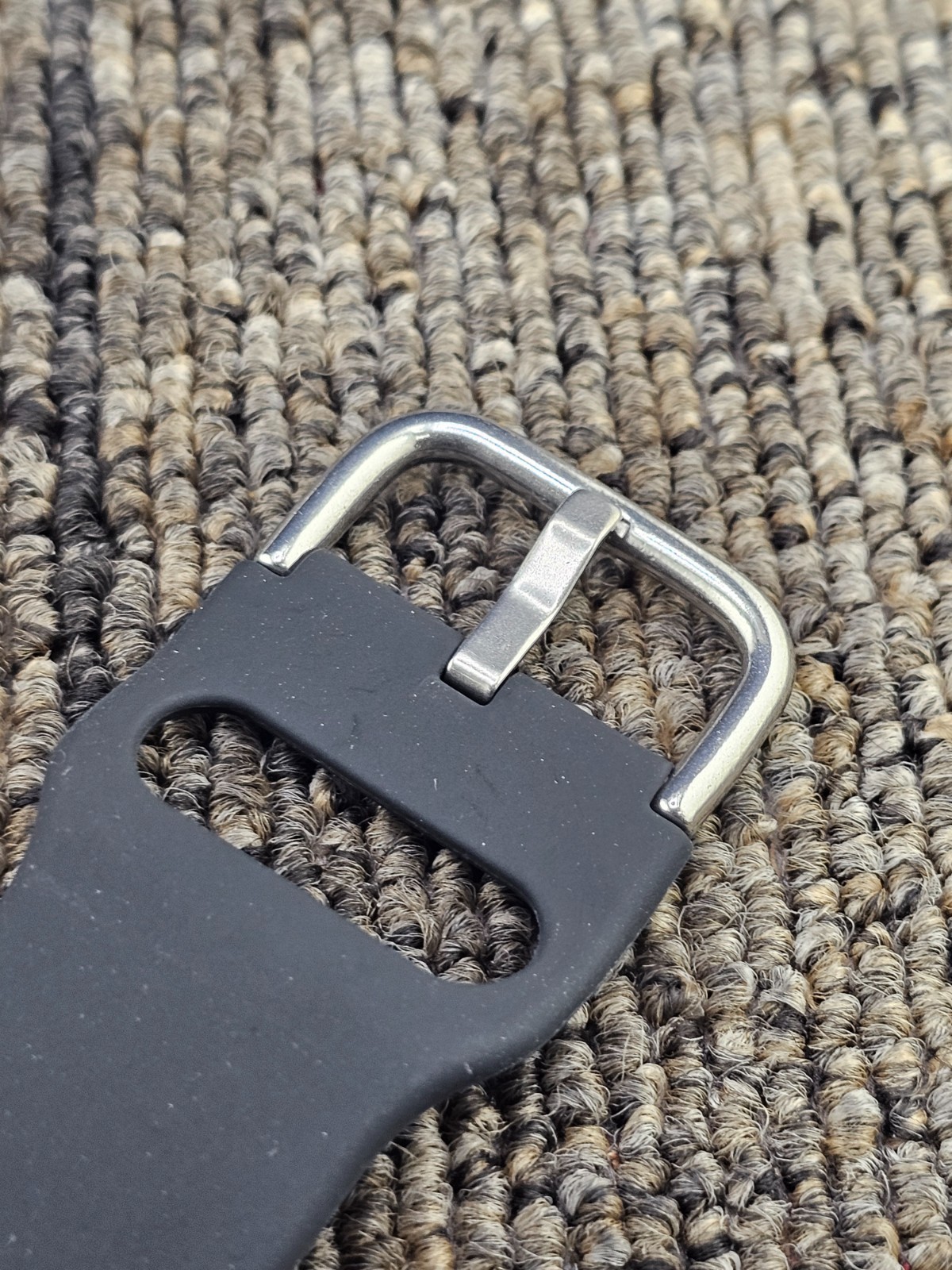 Letsfit E42: Black Bezel + Black Band Letsfit Smart Watch