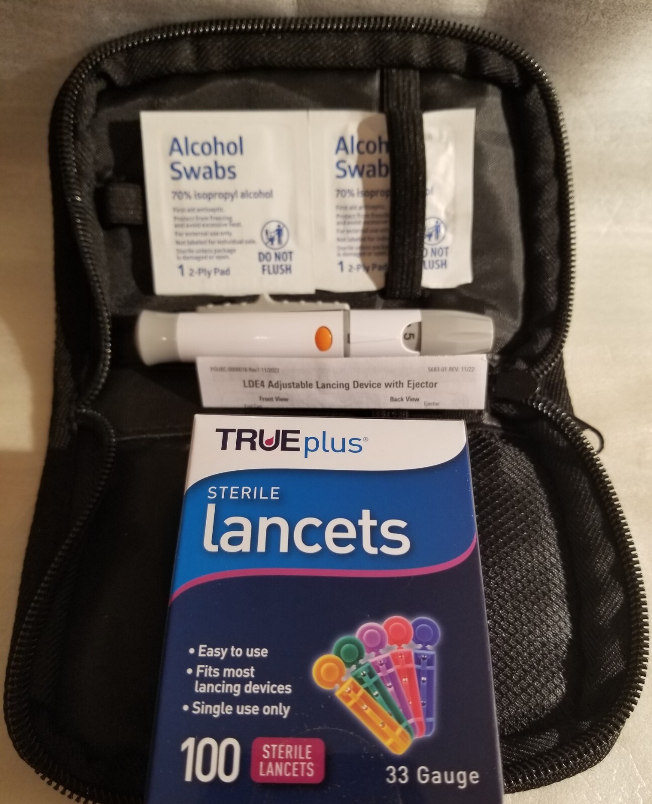 1 "NEW" TRUEplus 33g Lancets 2028 Exp. "NEW" Premium Travel Case/Lancing Device!